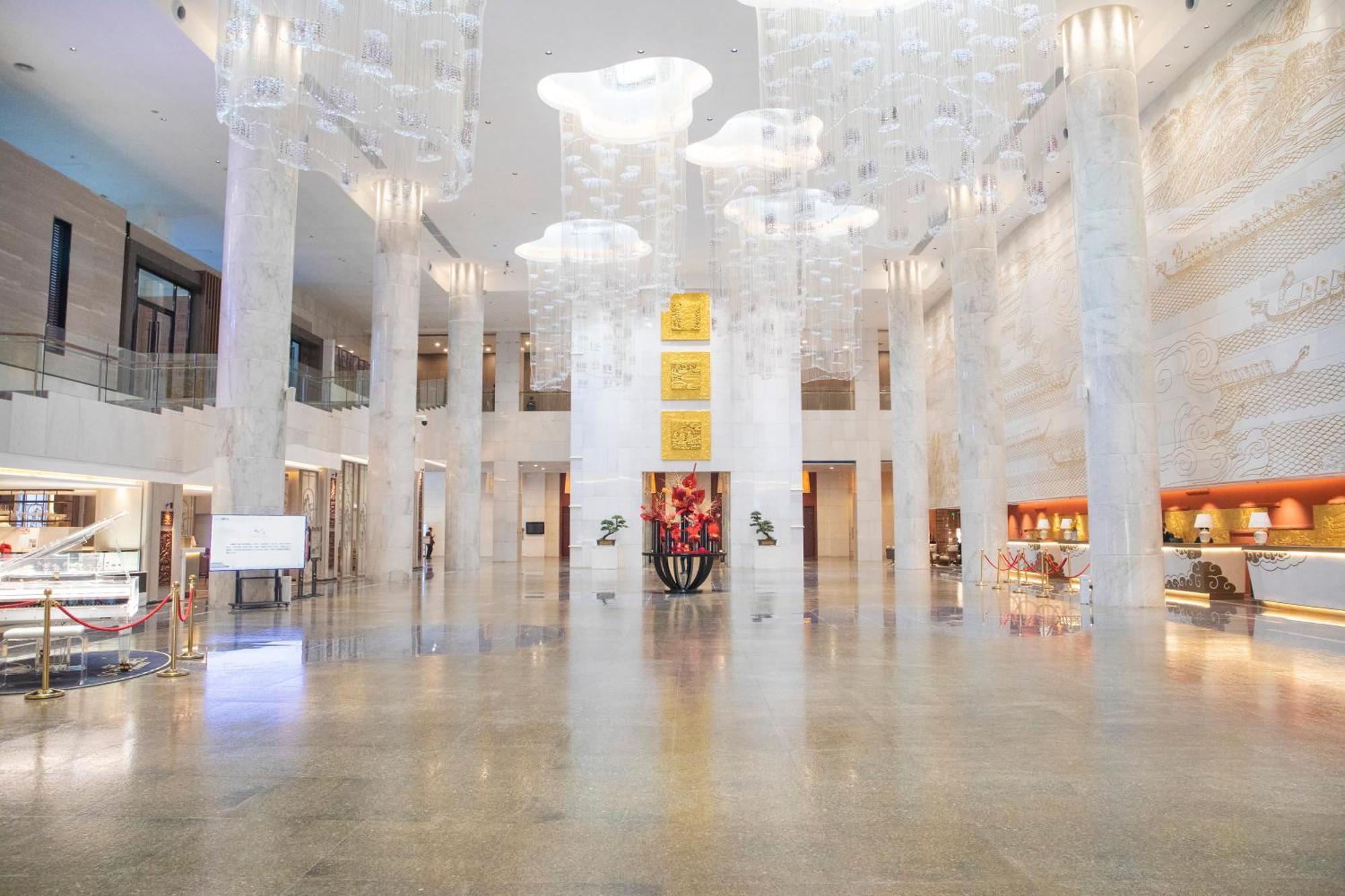 Guangzhou Baiyun International Convention Center Hotel Buitenkant foto